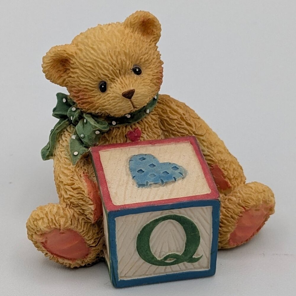 Cherished Teddies Bear with ABC "Q" Block (158488Q) 1995